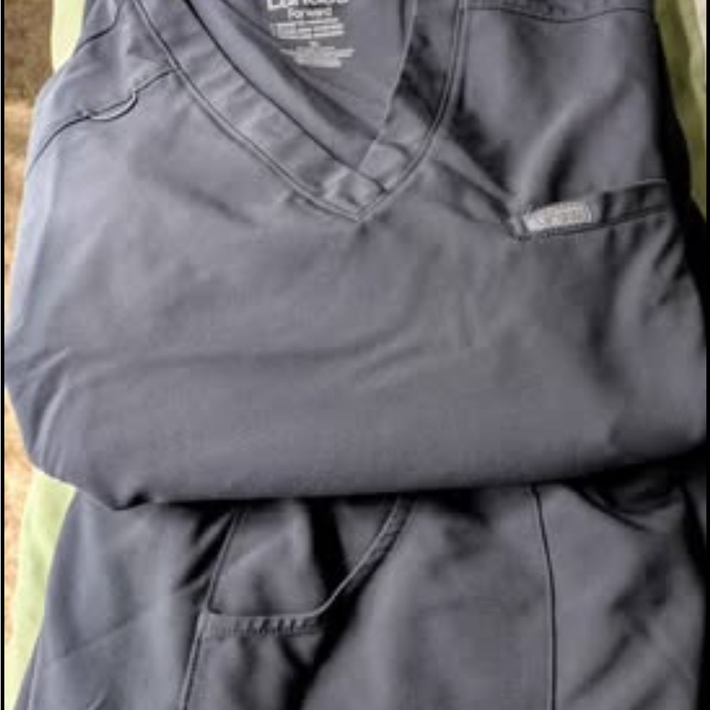 Landau Women's V-Neck Top in Dark Gray